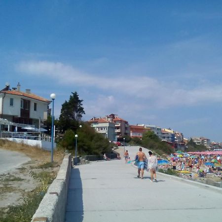 Nikolovi Home Apartments Pomorie Exterior foto