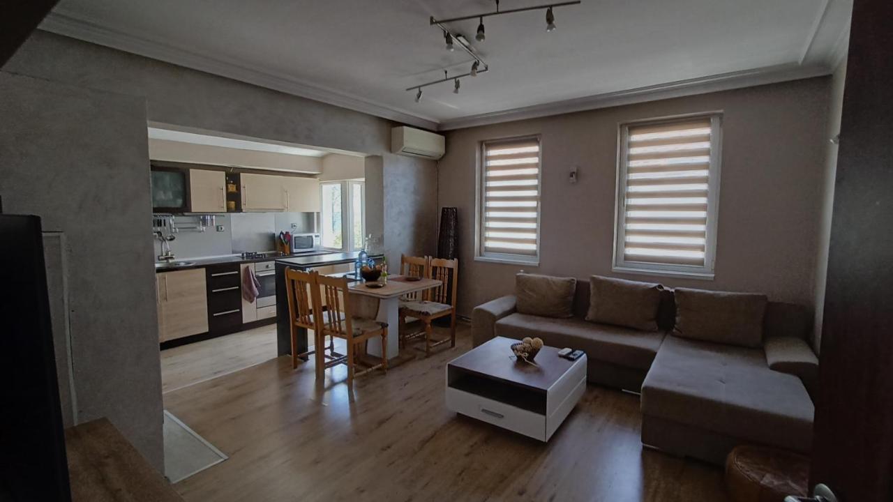Nikolovi Home Apartments Pomorie Exterior foto