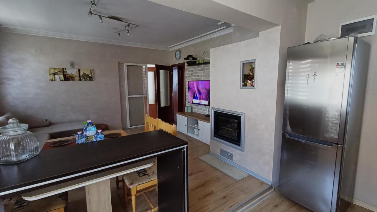 Nikolovi Home Apartments Pomorie Exterior foto