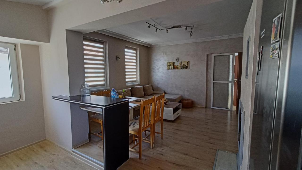 Nikolovi Home Apartments Pomorie Exterior foto