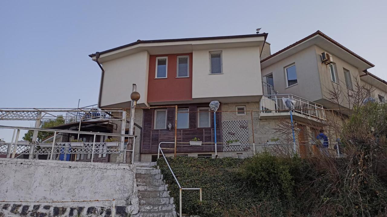 Nikolovi Home Apartments Pomorie Exterior foto