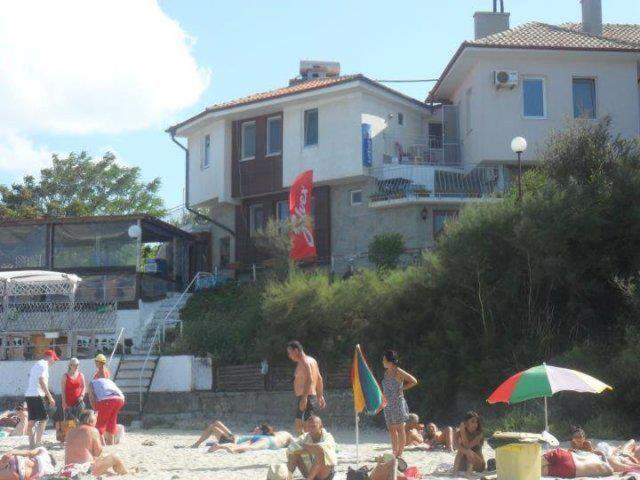 Nikolovi Home Apartments Pomorie Exterior foto